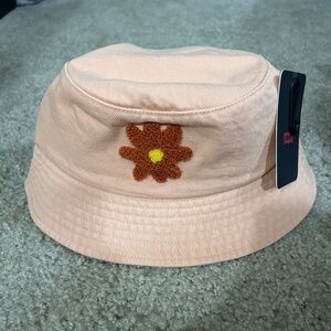 Levi's Cream and Red Bucket Hat